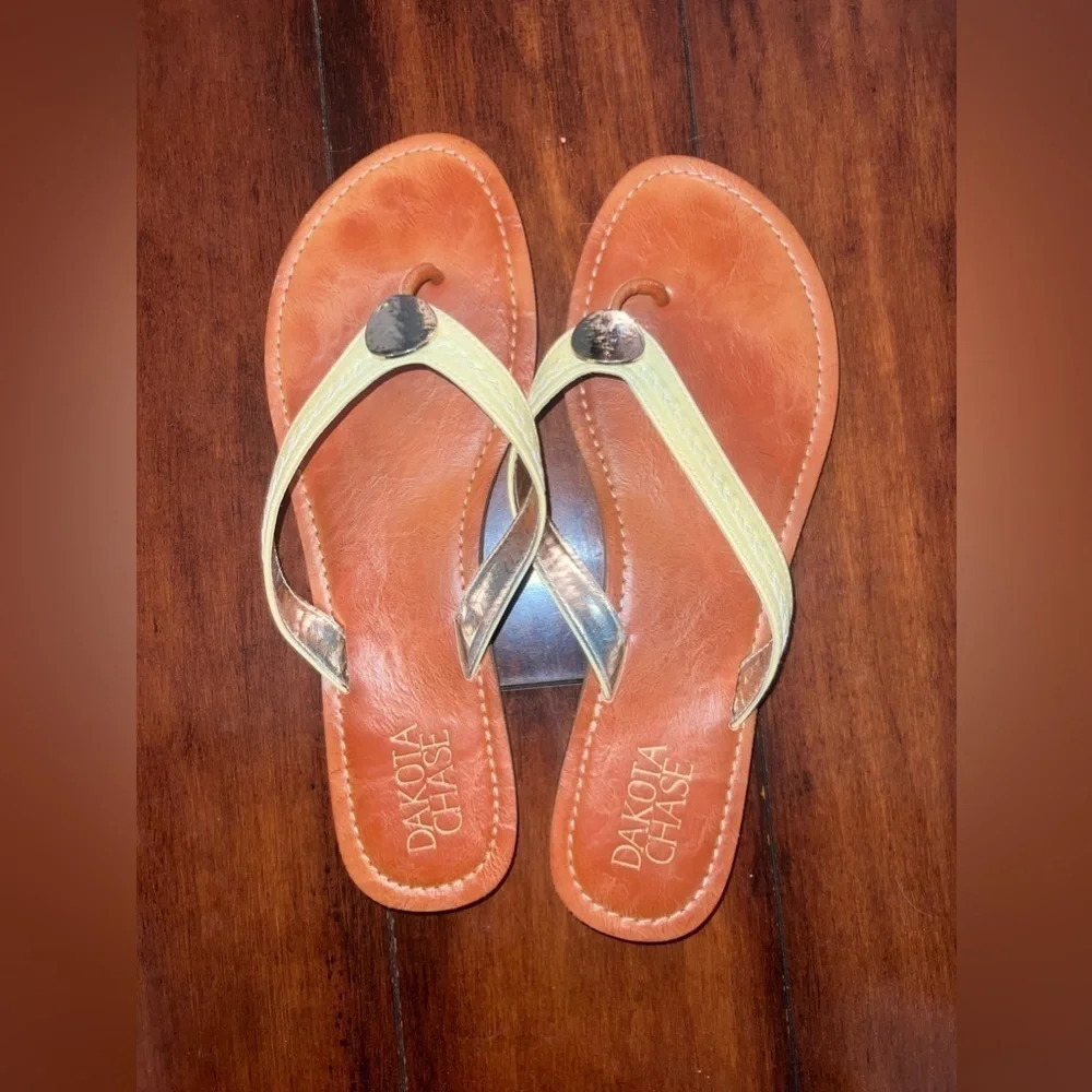 Women's Tan Leather Flip Flop Sandals with Gold Straps